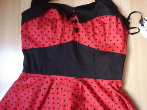 Petite robe noire - petite, rouge!