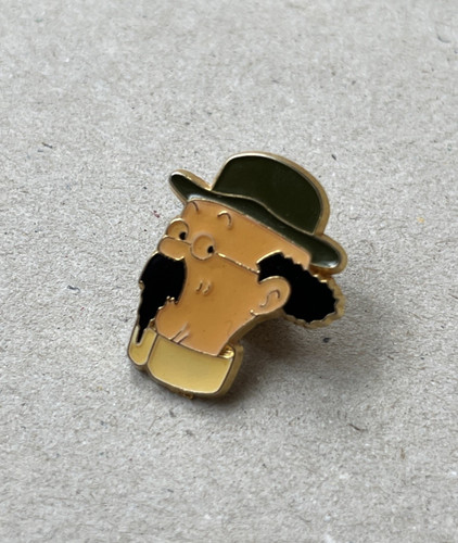 Pin tintin professeur - pin’s,
