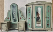 MEUBLES DE POUPÉE EN BOIS