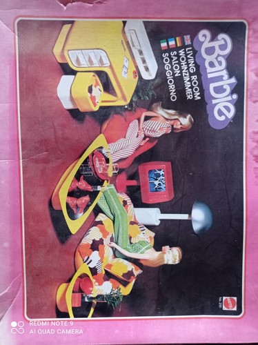Large living room salon - large, barbie
