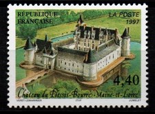 France 1997 Sc# 2583 Mint MNH Chateau Plessis-Bourre building Loire river stamp