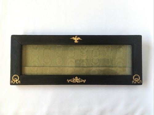 Cadre porte médaille - porte,