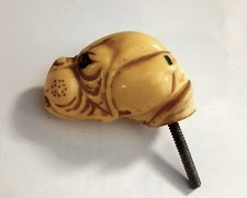 3403*  pommeau de canne ou