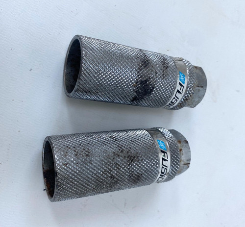 Haro fusion axle pegs - pegs, old