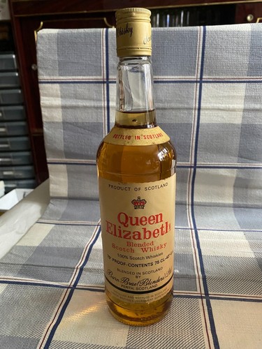 Queen elizabeth blended scotch - queen,