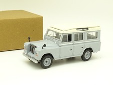 Ixo SB 1/43 - Land Rover Serie III 109 Gris 1978