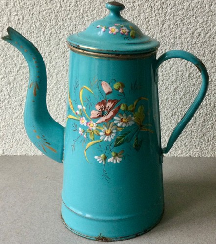 Cafetiere ancienne tôle - ancienne, en