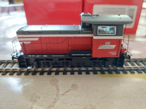 Rivarossi hr2932 locomotive - rivarossi,