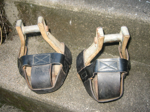 Ancienne paire etrier en - etrier,