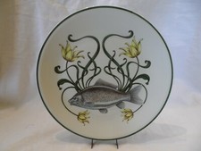 - VILLEROY & BOCH DESIGN G.BROWNIDGE POISSON CARPE/CARP PLATE N°3 D 26cm