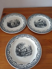 Trois assiettes parlantes Opaque de Sarreguemines "les mois" marqué H, 20 cm