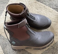 Men’s MUCK BOOTS APEX MID ZIP ANKLE BOOT In Dark Brown Sz 12 NWT NO BOX