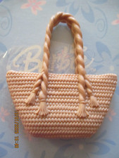 BARBIE DOLL: ACCESSORY HANDBAG / CLUTCH .... (914)