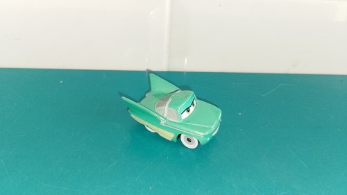 Mini voiture métal - mini, mattel
