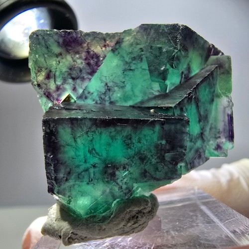 Spécimen rare cube de - de,