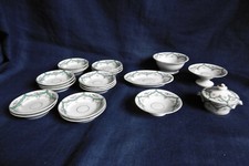 JOLIE DINETTE ANCIENNE EN PORCELAINE BLANCHE DÉCOR PEINTE MAIN - 21 PIÈCES