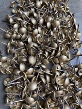 Lot de 500 clous de tapissier