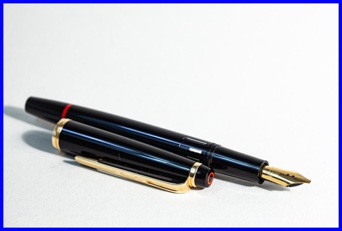 Stylo plume rotring - À,