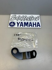 1 patte support phare yamaha