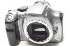 Canon EOS Kiss Digital 300D