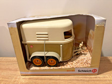 remorque à chevaux schleich Ref 40185 NEUF
