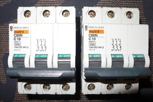 Disjoncteur triphase 10a - disjoncteur,