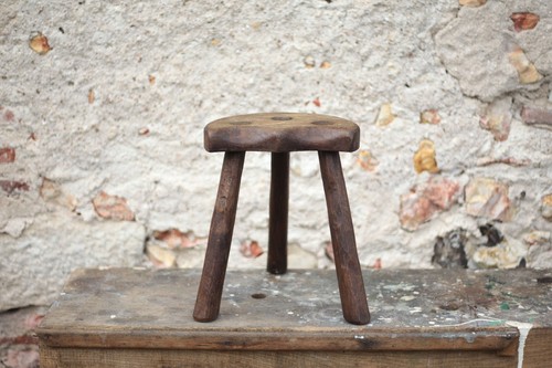 Tabouret tripode bois - tripode,