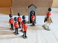 TIMPO TOYS LOT DE 7 SOLDAT