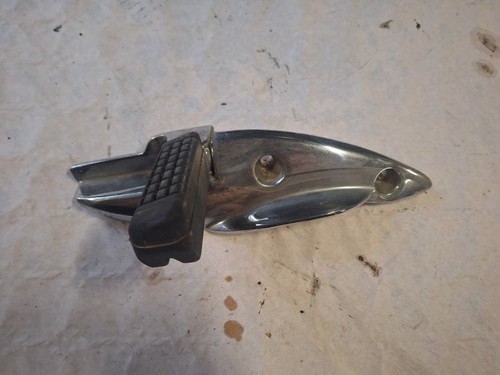 Platine repose pied arriere - platine,