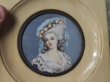 Peinture miniature signée