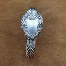 Beau rond de serviette pliant