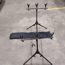 Carp pike  Fishing 3-Rod Pod with bag and bobbins