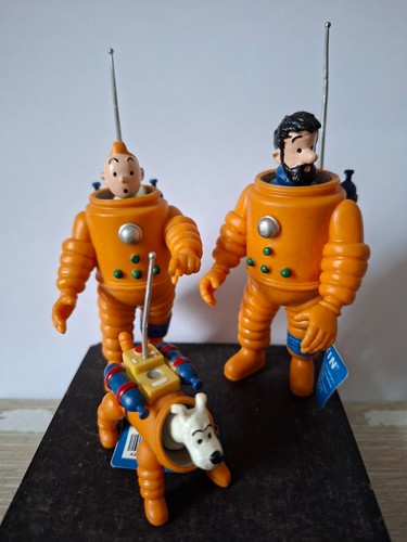 Lot figurines neuves - lot,