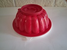 tupperware moule a charlotte