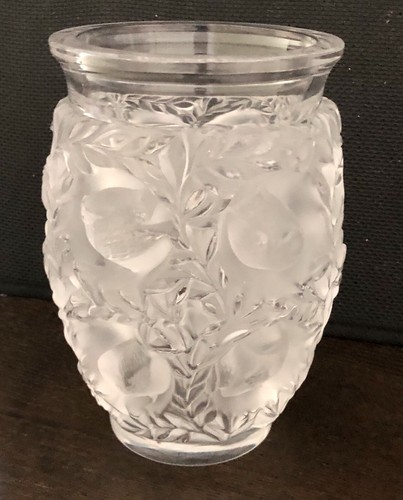 Signed lalique bagatelle bird - signed,