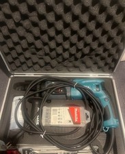perforateur makita