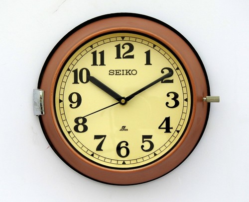 Ancienne horloge murale - horloge,