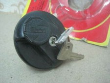 NOS AUDI 50 100 VW BEETLE 1200 1300 POLO MK1 TYPE 86 DERBY PETROL FUEL CAP