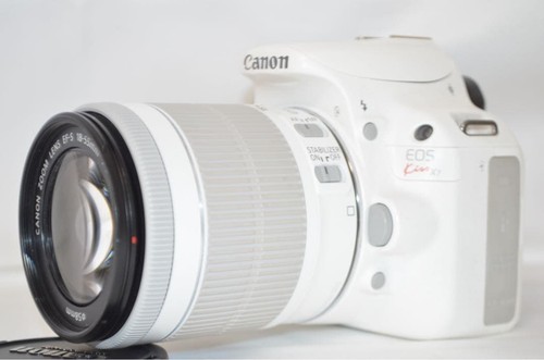 Canon eos kiss white - x7,
