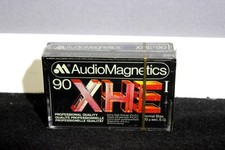 Lot 2 cassettes Audiomagnetics