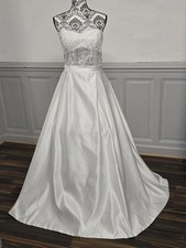 Robe de mariée bustier satin