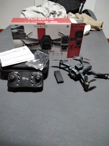 Drone avec caméra - avec,