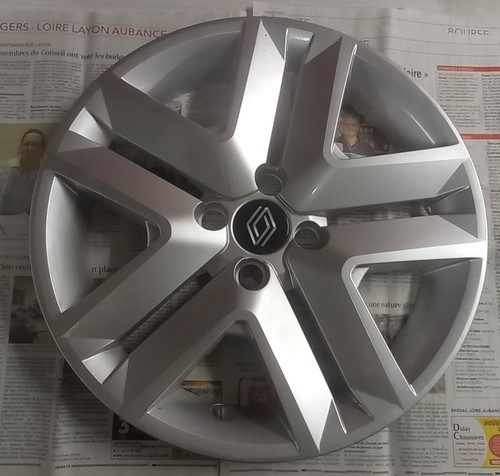 Enjoliveur renault clio d - enjoliveur,