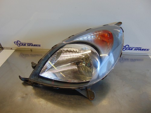 Toyota yaris verso headlight - verso,