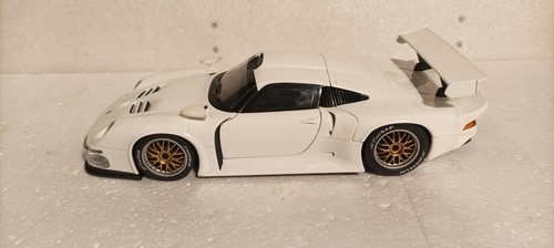 Porsche 911 gt 1 - 1/18,