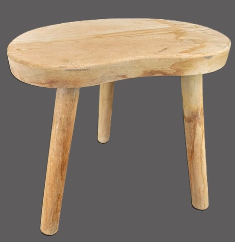 Petit tabouret bois sur 3 - bois,