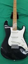 Guitare électrique FENDER