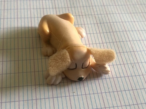Petite figurine chien - petite,