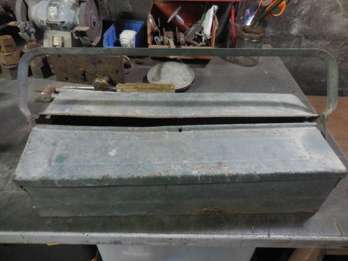 Ancienne caisse outil fer - caisse, en