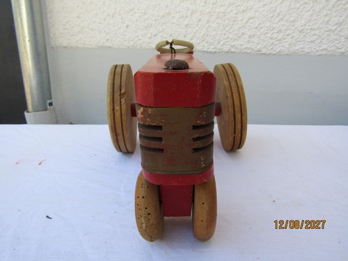 Ancien tracteur bois - ancien,